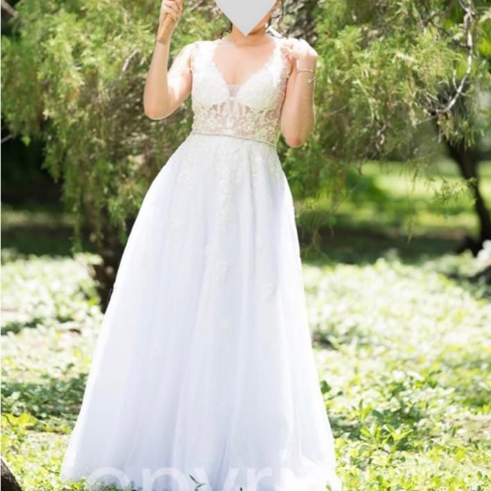 V-neck Floor-Length Tulle Lace Wedding Dress With Beading Sequins